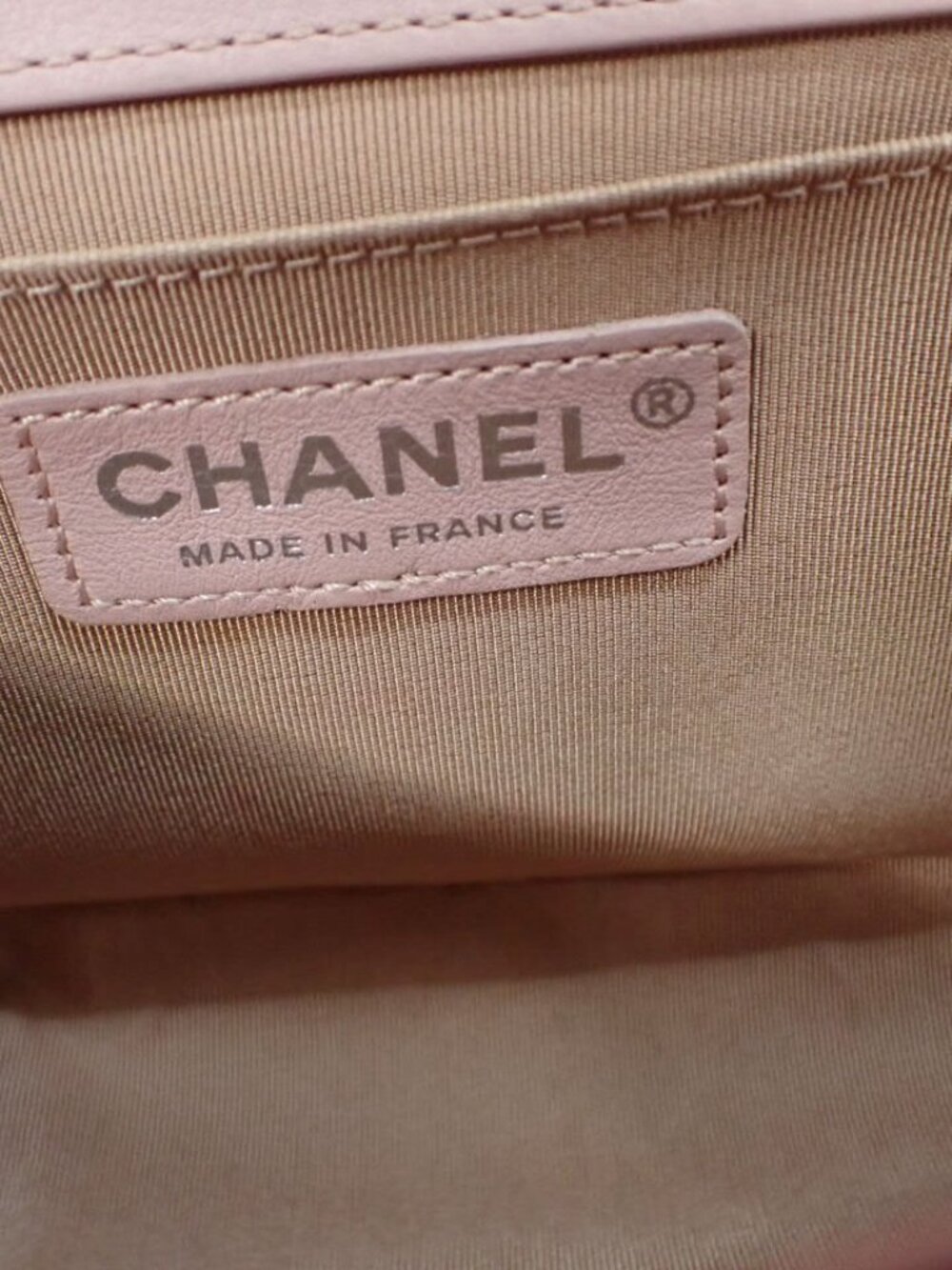 Chanel Pink Boy Bag 20-Series - Picture 16 of 16